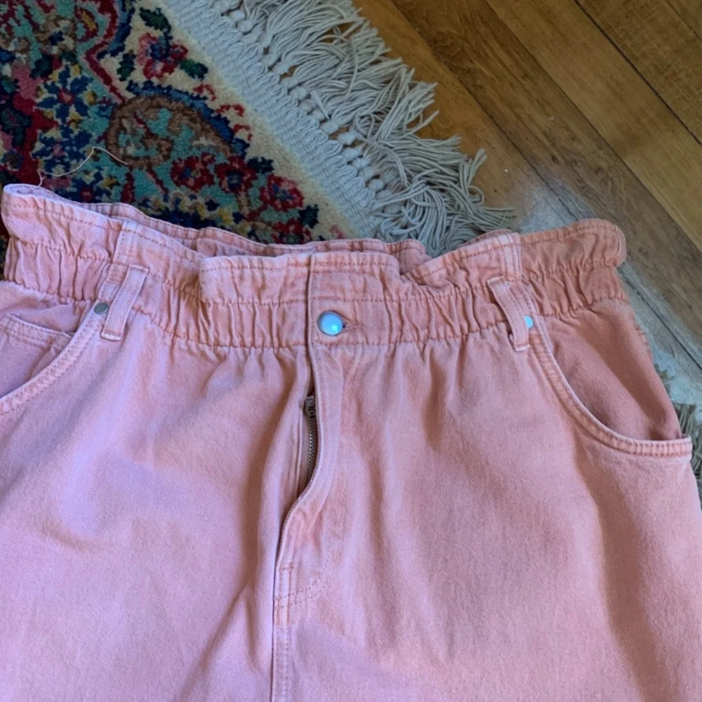 Forever‎ 21+ ruched waist light coral jeans. Worn about 4x